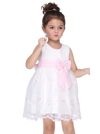 A Lovely Little Twist Dress